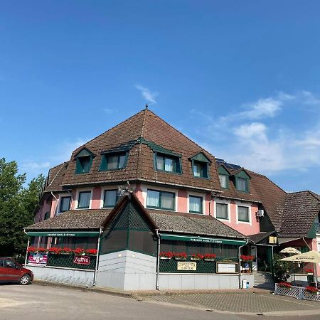 Hableany Hotel Tiszafüred エクステリア 写真